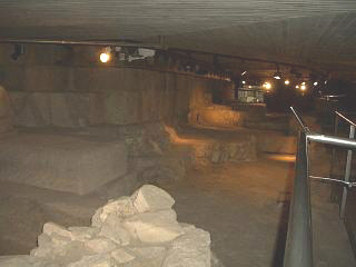  Inside la torre de Hercules from a different position